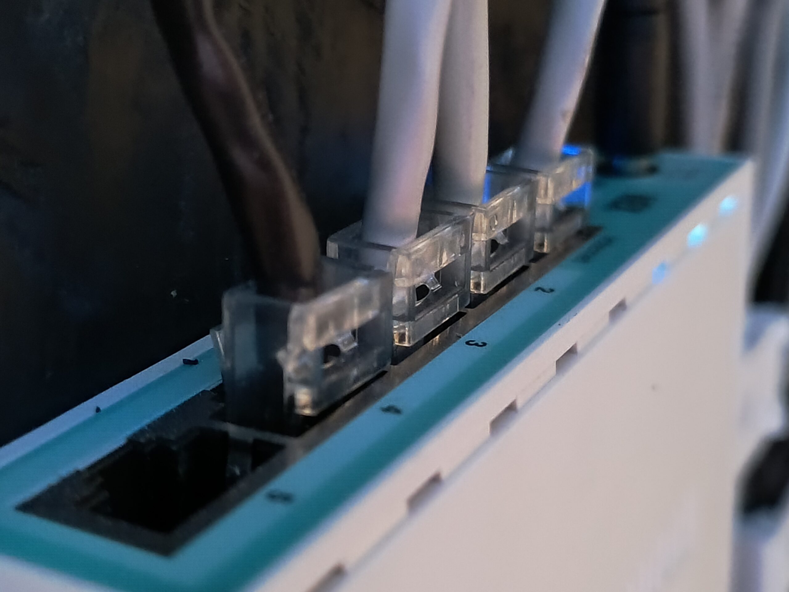 Standalone Aruba AP-325: Flash IAP Firmware via Serial & TFTP